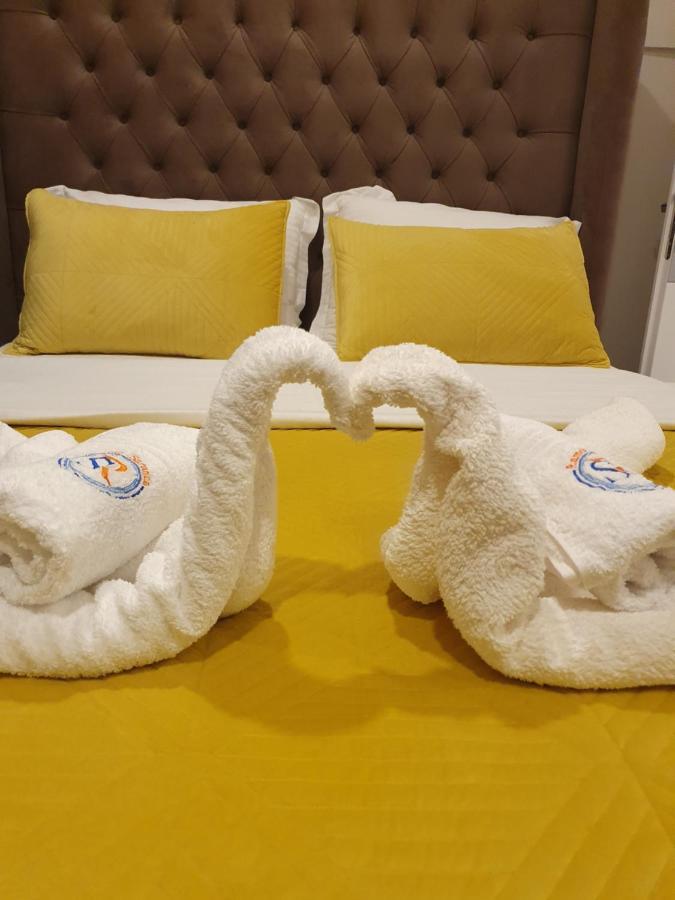 Hotel Ramo Saranda Bagian luar foto