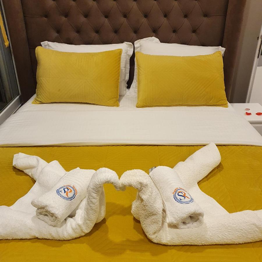 Hotel Ramo Saranda Bagian luar foto