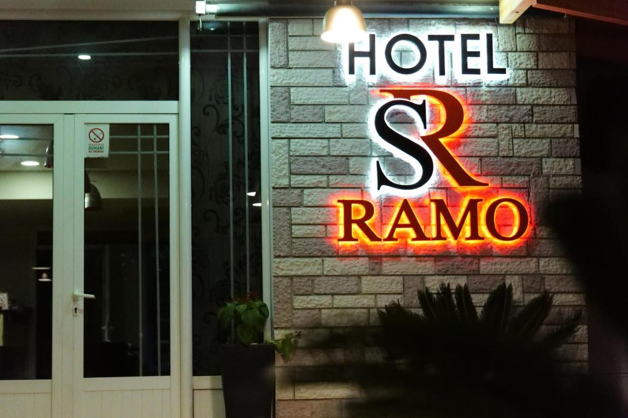 Hotel Ramo Saranda Bagian luar foto